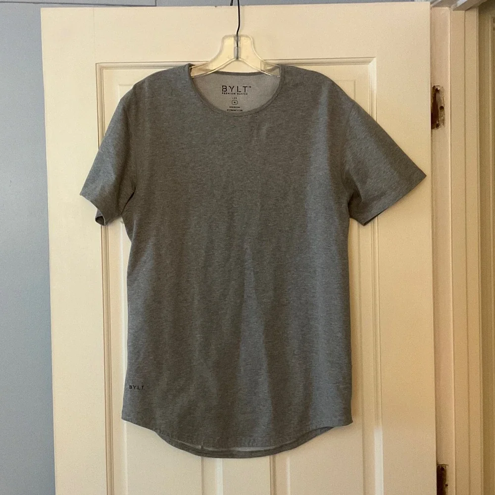 BYLT Premium Basics Lux Drop Cut Tee Mens M Grey Athletic Fit Short Sleeve Shirt